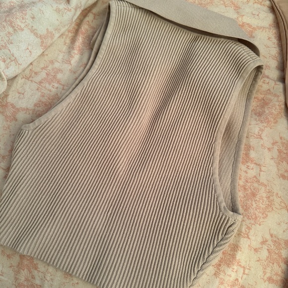 Babaton Sculpt Knit Polo - Picture 5 of 5